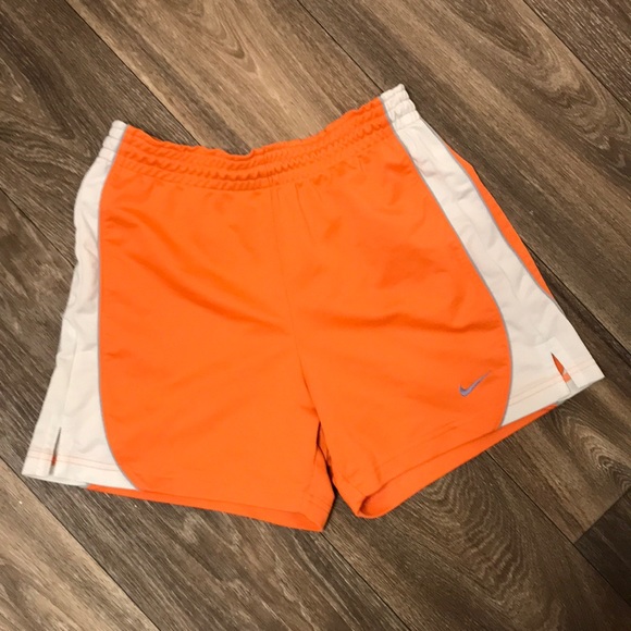 Nike Pants - ⭐️ Nike- Active Shorts- Size XS (0-2)